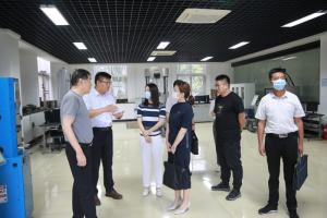 省交通運輸廳科技處領(lǐng)導蒞臨河南省高遠公路養(yǎng)護技術(shù)有限公司