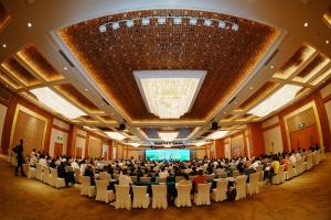 高遠(yuǎn)圣工新一代智能型交通錐收集工程車在珠海亮相