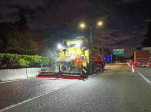 廣州 夜間超90%濕度2小時通車！ 快開微表處突破極限